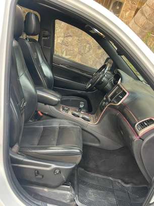 Jeep Grand Cherokee Limited image 13