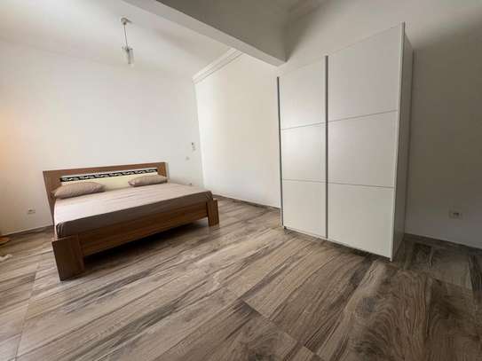 Appartement vide à louer à sotrack Mermoz image 5