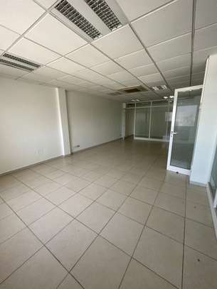 À LOUER – Plateau de bureaux de 210 m² à Mermoz image 8