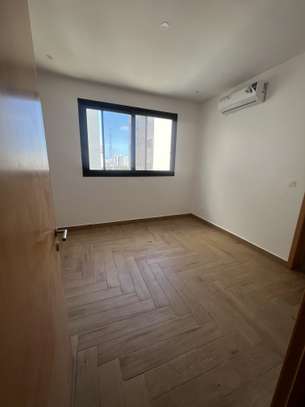 Appartement F4 neuf à louer au Point E image 7