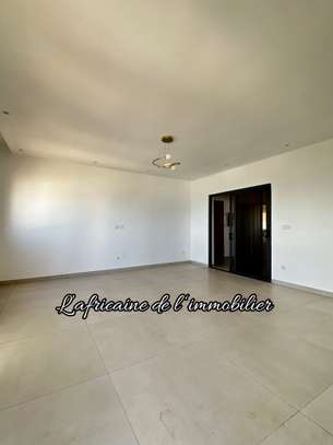 À louer – Superbe appartement F3 vue / mer à Yoff Océan image 4