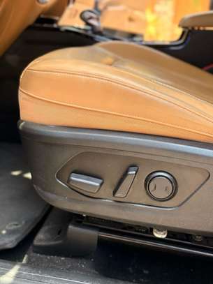 2022 Kia Sorento 7 place image 8