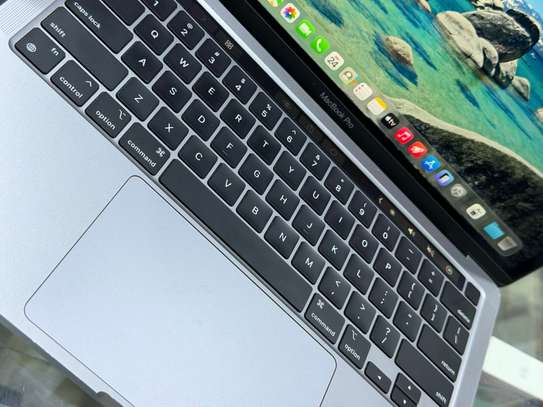 MacBook Pro 2022 image 4
