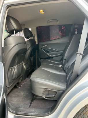 Hyundai Santafe image 2