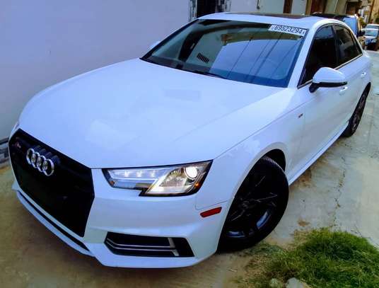 Audi A4 Premium image 1