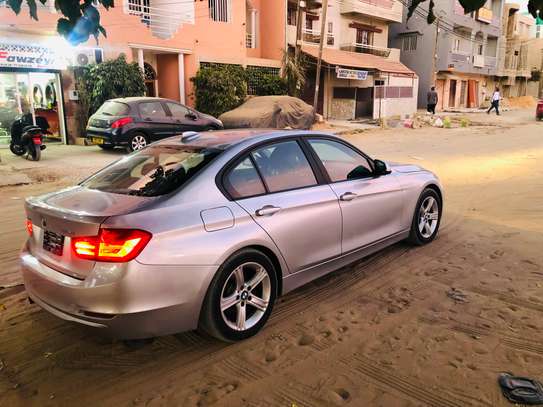 BMW Serie 3 2014 image 2