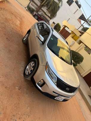 kia sorento image 10