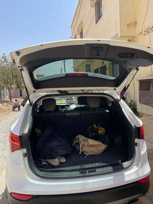 HYUNDAI SANTAFE image 5