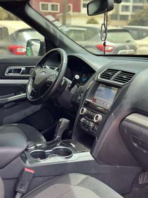Ford Explorer 2017 image 9