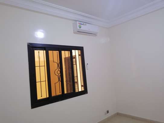 Très joli appartement à louer au Point E image 13