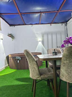 Studio haut standing avec jacuzzi au virage image 14
