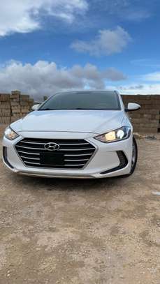 HYUNDAI ELANTRA ANNÉE 2017 image 1