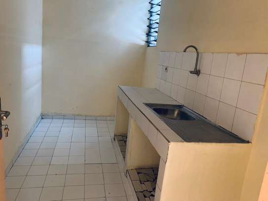 Appartement à vendre aux Maristes. En face de l’autoroute image 5