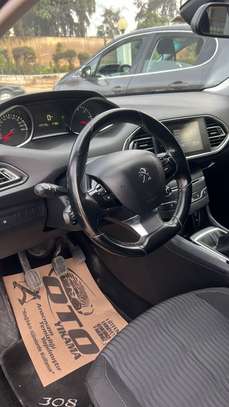 Peugeot 308 2017 image 4