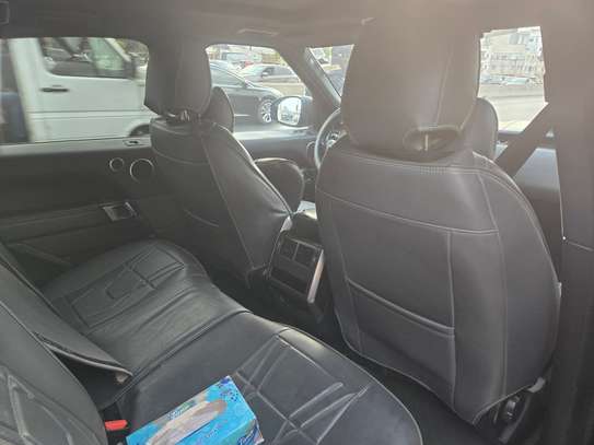 Range rover sport diesel excellent état image 7