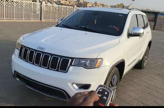 Jeep Grand Cherokee 2019 image 2