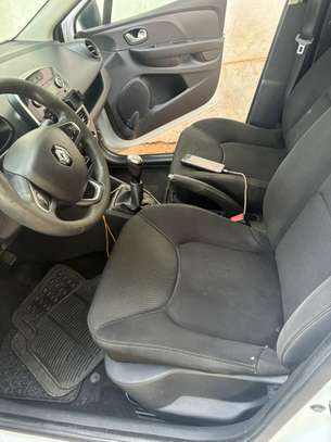 Clio 4 image 7