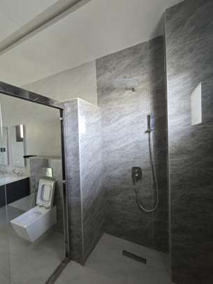 Appartement NEUF F4 À Mermoz image 10