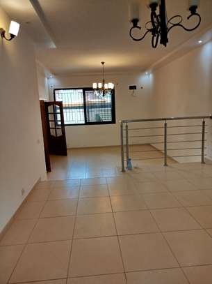 Belle villa  Mermoz (non loin de l'IAM) image 3