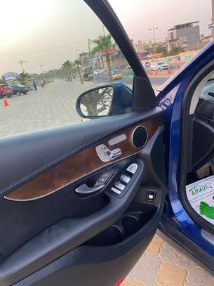 MERCEDES GLC 300 2017 image 9
