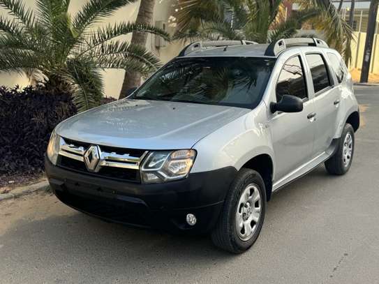 Renault Duster 2017 image 12