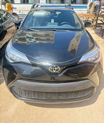 TOYOTA C-HR image 1