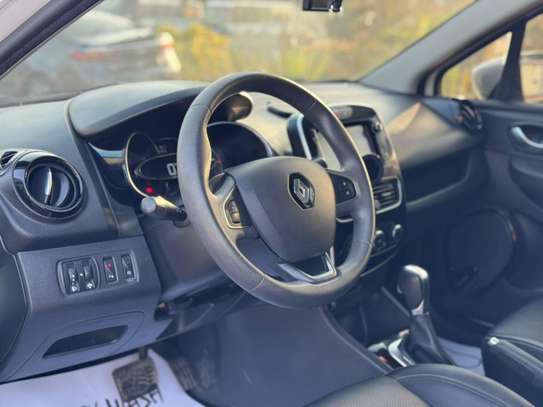 RENAULT CLIO 5 2019 image 7