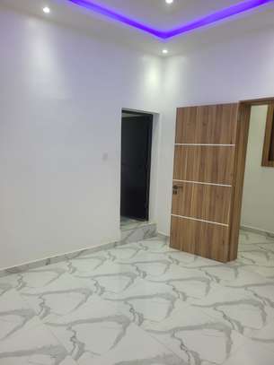 Trois chambres à louer par mois image 8
