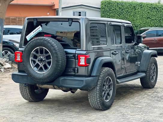 Jeep Wrangler année 2021 image 14