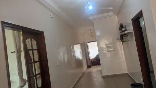 Villa R+1 à louer à Sipres 2 image 13