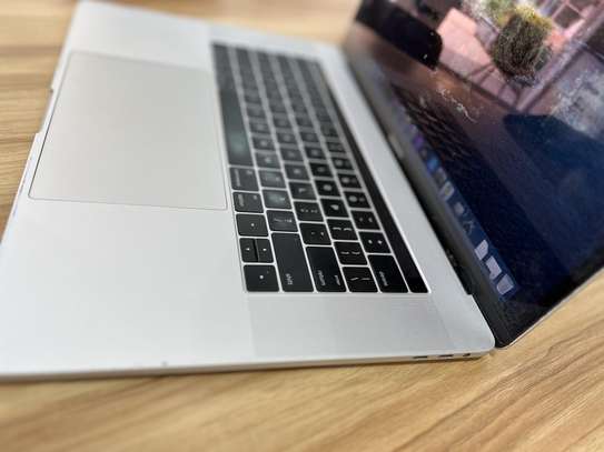 MacBook Pro 15'' 2016 image 1