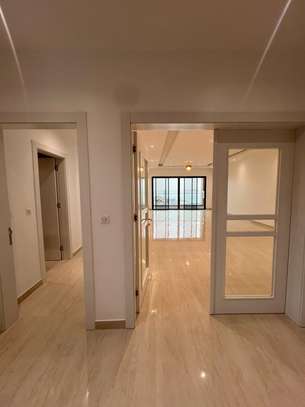 Appartement à louer à Fann Hock Dakar avec vue mer image 8