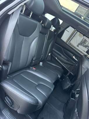 Hyundia santafe image 11