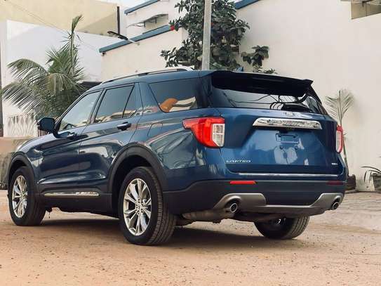 Ford Explorer Limited 2020 image 7