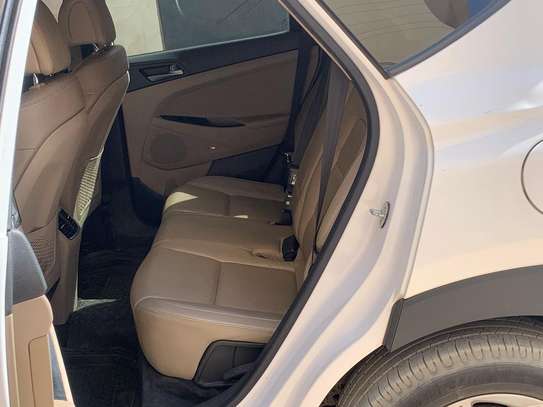 Hyundai Tucson image 10