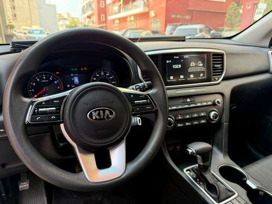 Kia sportage année 2020 image 9