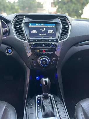 Hyundai Santafe 2017 image 6