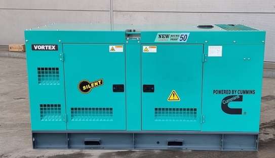 GROUPE ÉLECTROGÈNE CUMMINS NEUF image 1