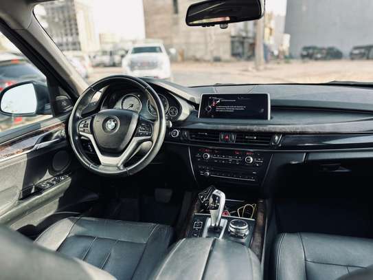 BMW X5 année 2016 image 12
