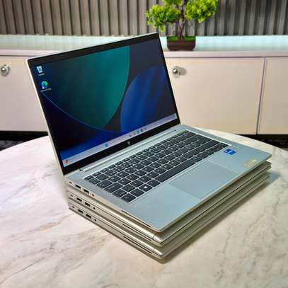 HP elitebook 840 G8 11th image 5