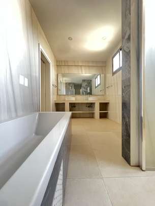 Appartement   F4 à louer au point e image 8