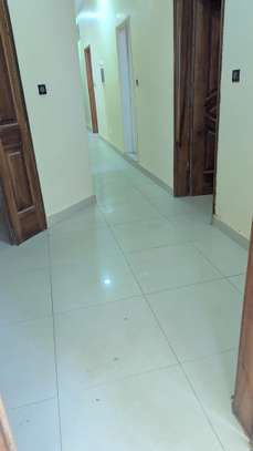 Aloue un grand apartuman de 3chambrsalon image 6