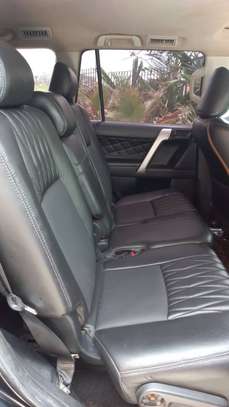 TOYOTA PRADO VX ESSENCE image 7