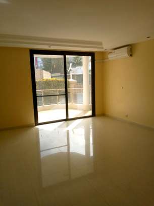 Appartement à louer aux Almadies image 5