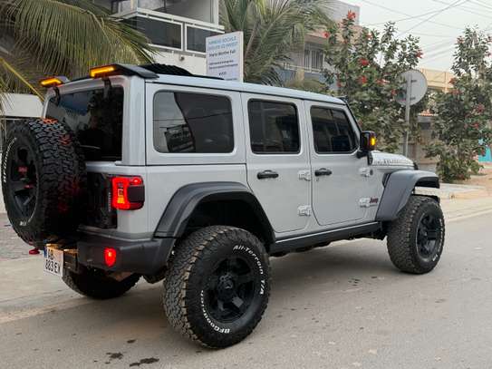 Jeep image 5
