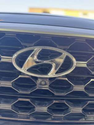HYUNDAI SANTA FE 2019 image 11
