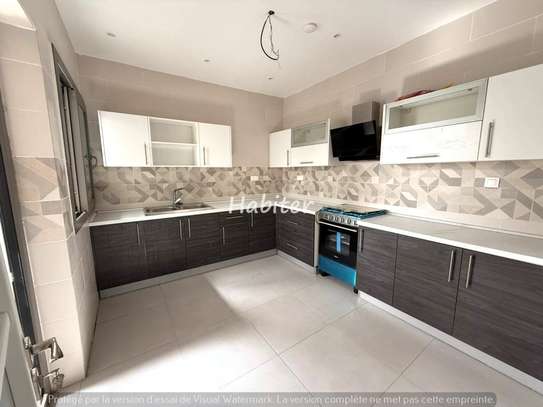 Appartement à louer au Point E image 5