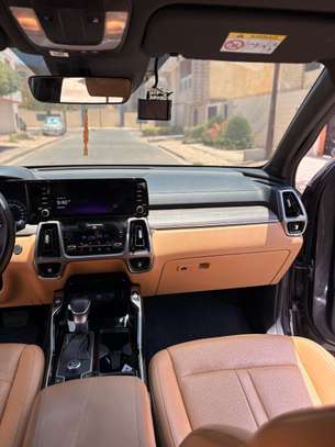 2022 Kia Sorento 7 place image 5
