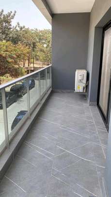 Superbe penthouse au POINT E image 11