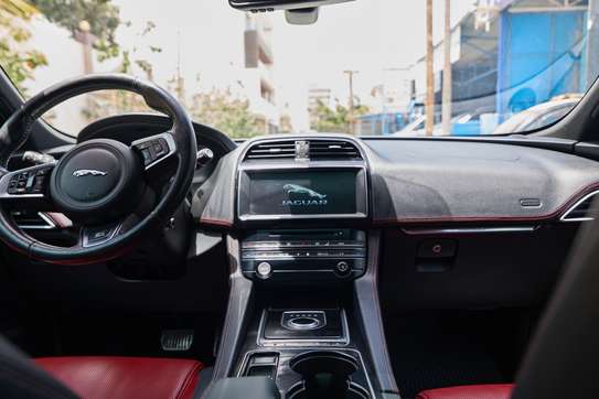 Jaguar F-PACE 2018 – SUV Premium Full Option image 7